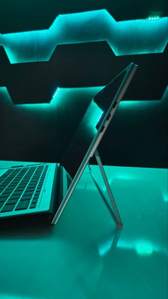 HP Elite X2 1013 G3 i5 8GB 512GB